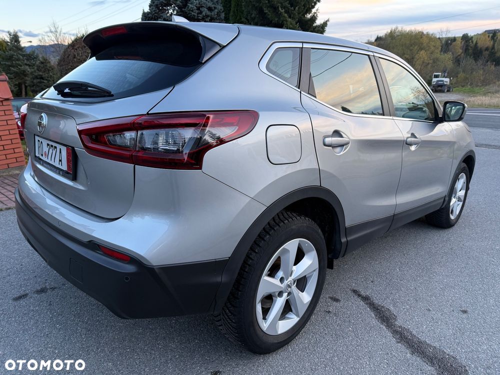 Nissan Qashqai 1.3 DIG-T TEKNA - 2