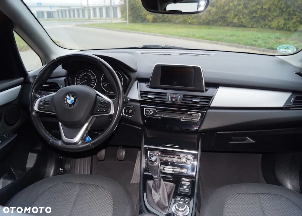 BMW Seria 2 218i Advantage - 28
