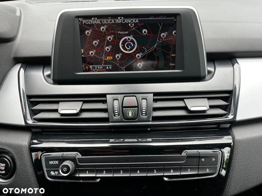 BMW Seria 2 218d Advantage - 11