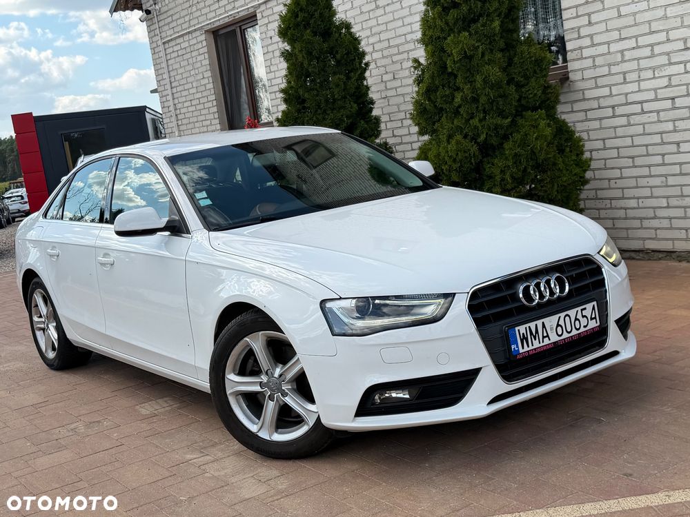 Audi A4 Limousine - 8