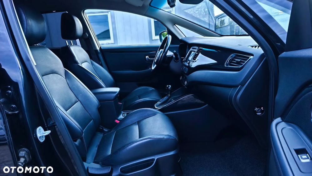 Kia Carens 1.7 CRDi Spirit - 24