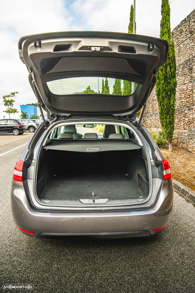 Peugeot 308 SW - 12