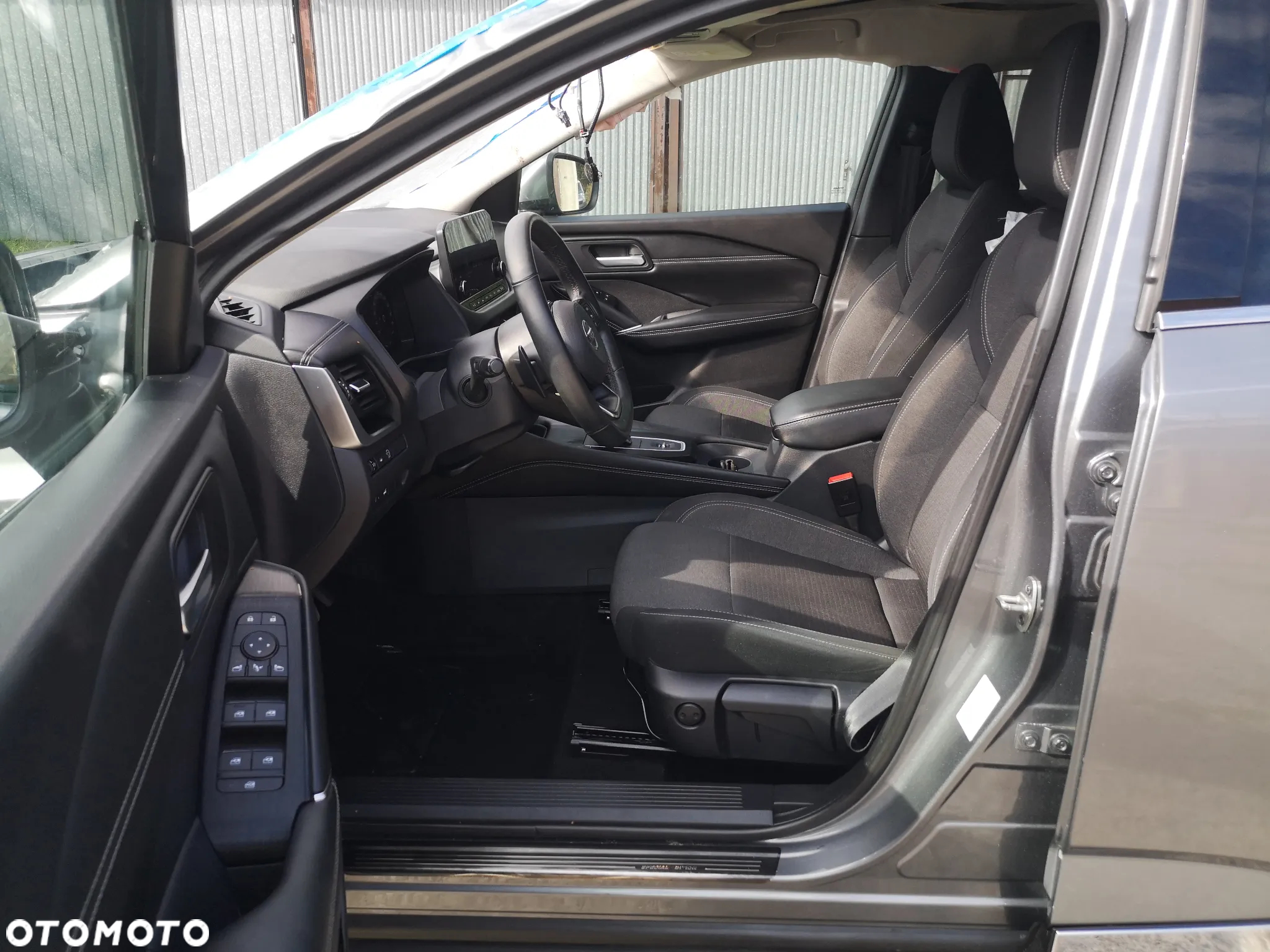 Nissan Qashqai 1.3 DIG-T mHEV Premiere Edition Xtronic - 20