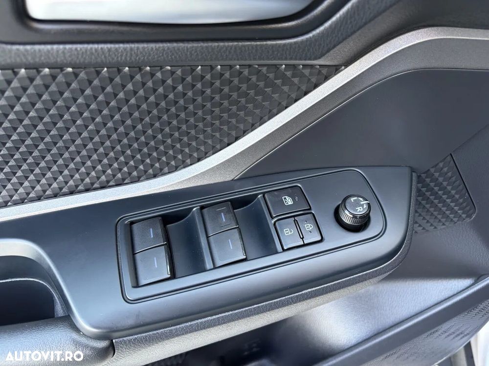 Toyota C-HR 1.8 HSD 122 CP 4x2 CVT Core - 18