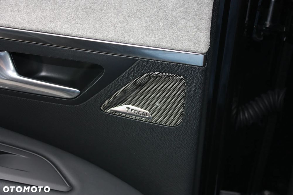 Peugeot 3008 Hybrid4 300 e-EAT8 GT - 31