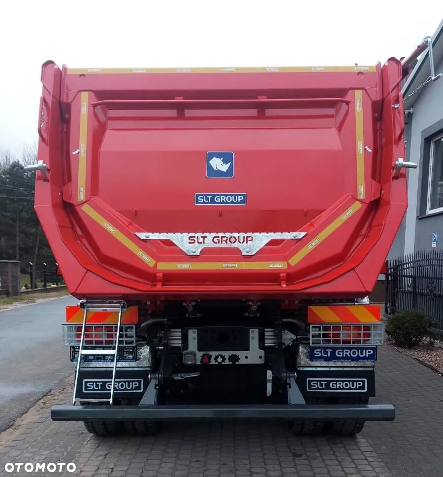 Volvo FMX 500 8x4 - 10