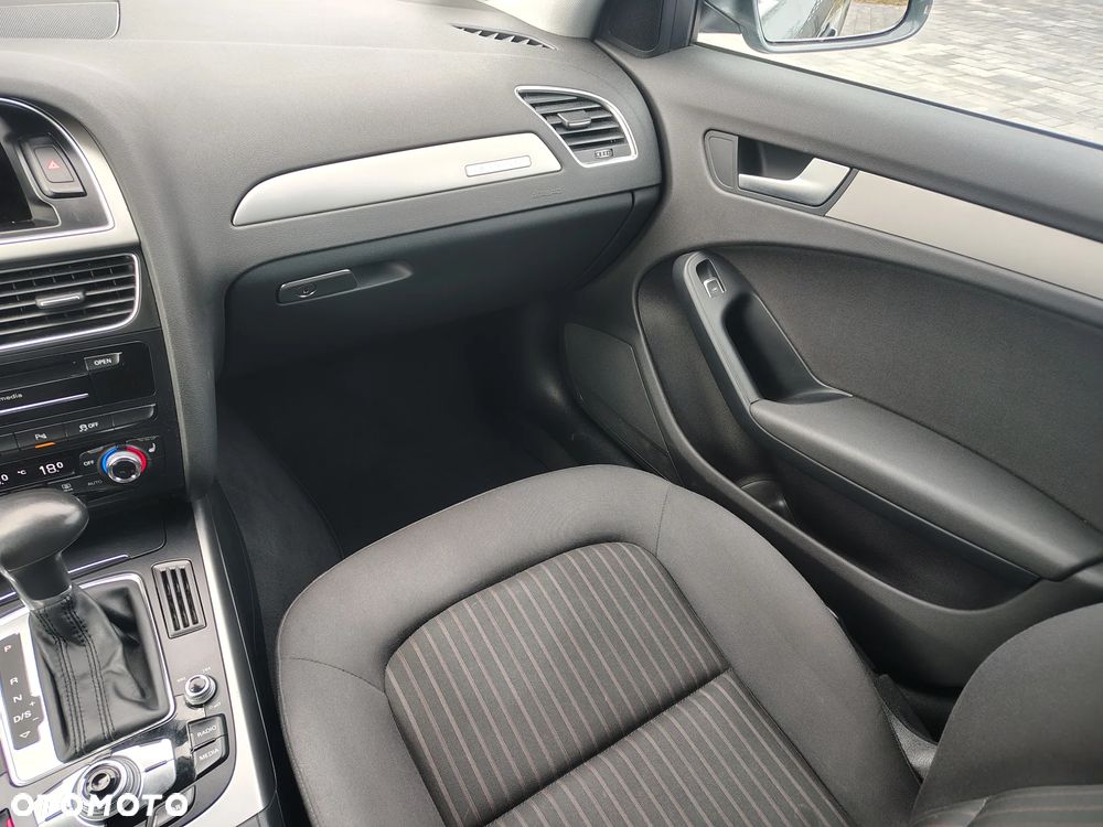 Audi A4 Avant 2.0 TDI DPF quattro S tronic Attraction - 27