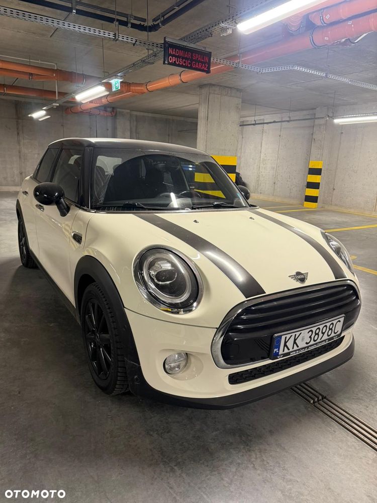MINI Cooper Standard - 2