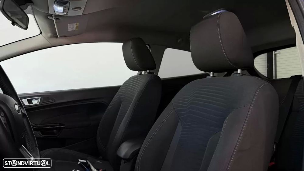 Ford Fiesta 1.0 T EcoBoost Titanium - 25