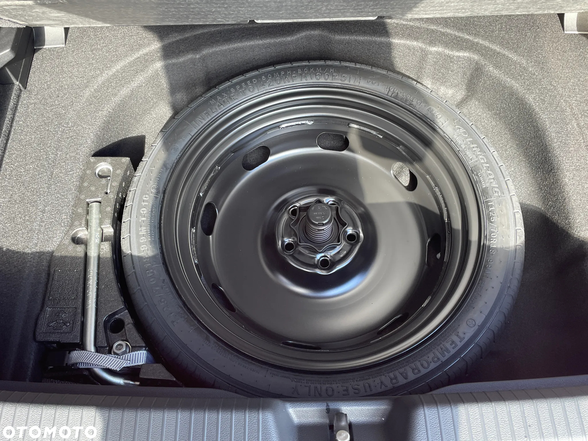 Volkswagen Golf VIII 1.5 TSI Life Plus - 29