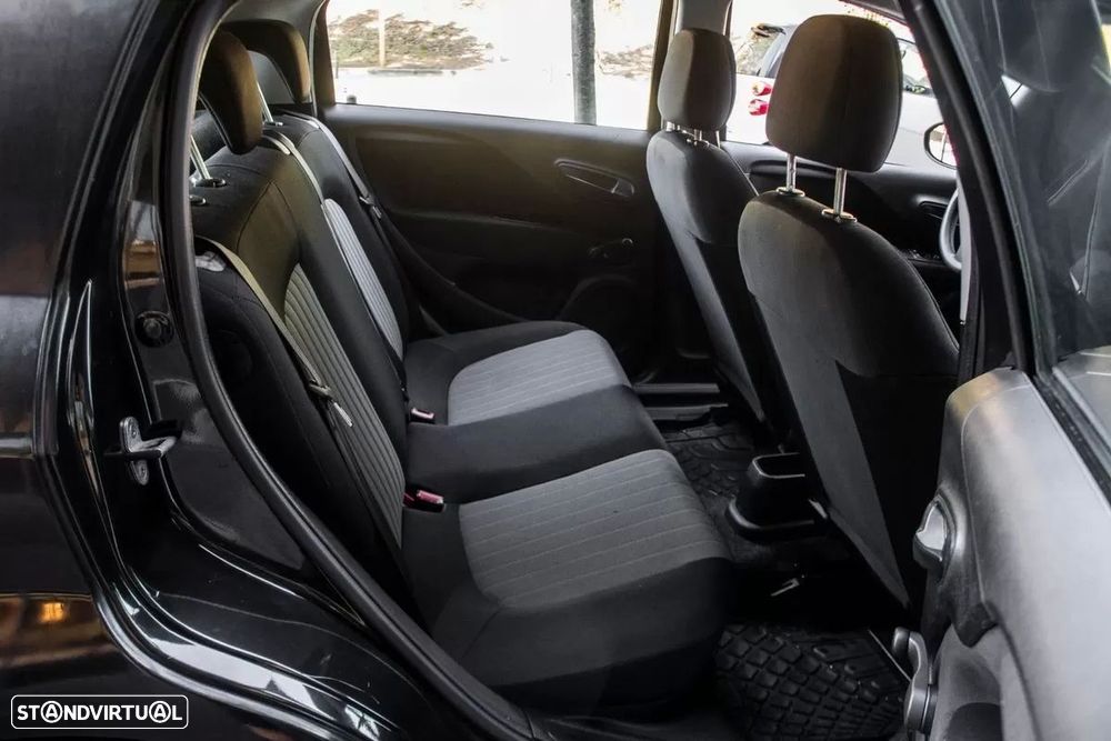 Fiat Punto 1.3 M-Jet Easy S&S - 26