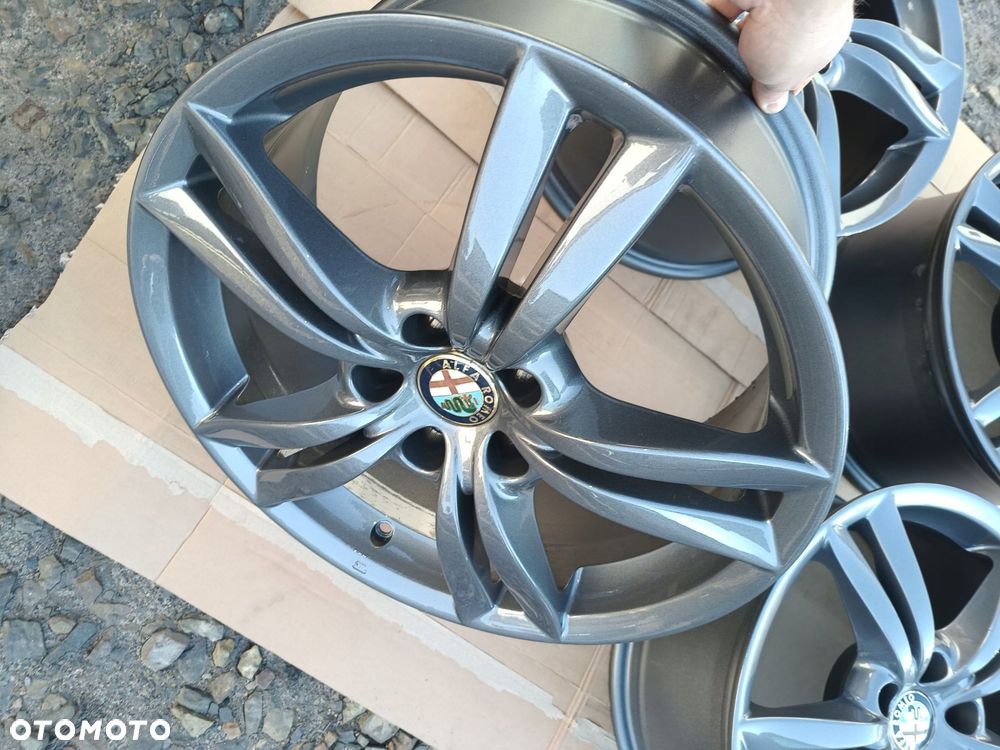 alfa romeo 159 giulietta felgi 17" 7.5j et41 5x110 156081119 jak nowe - 6