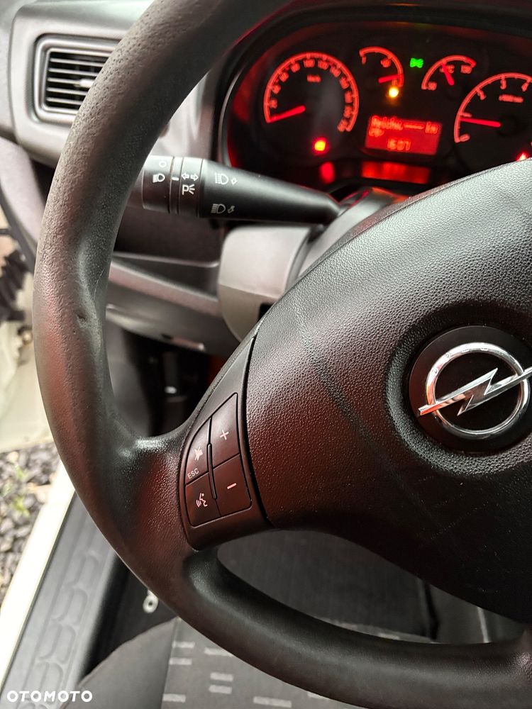 Opel Combo - 33