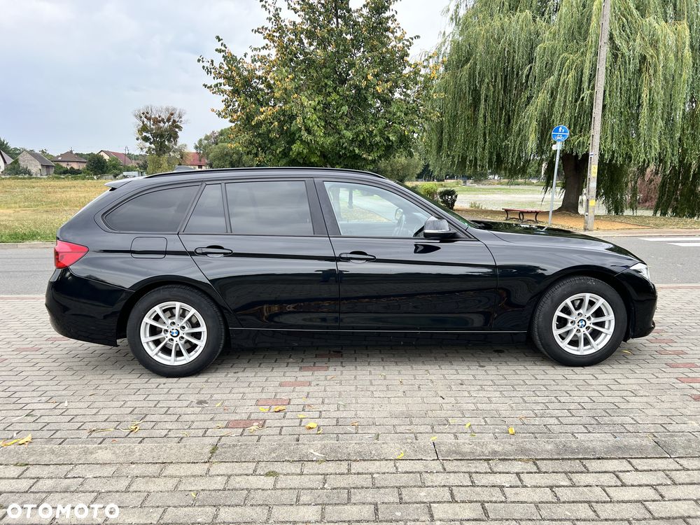 BMW Seria 3 320i Advantage - 9