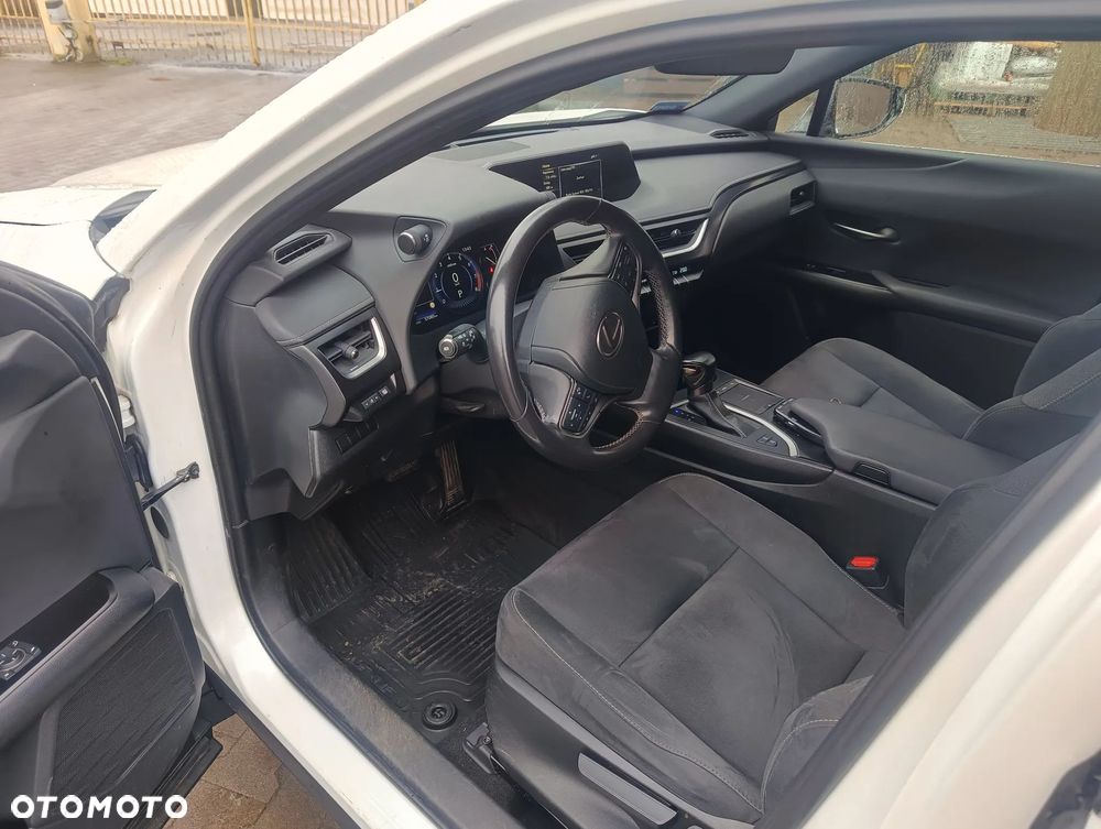 Lexus UX 200 GPF Business 2WD - 8