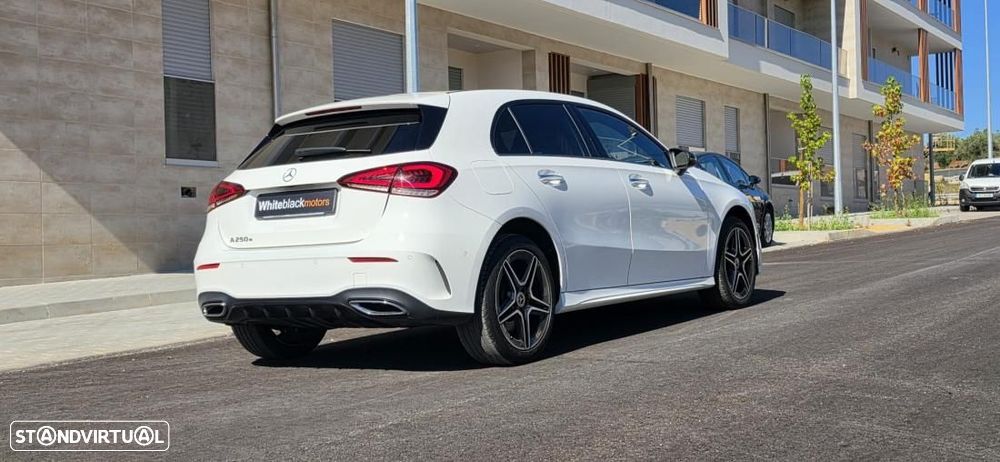 Mercedes-Benz A 250 e AMG Line - 2
