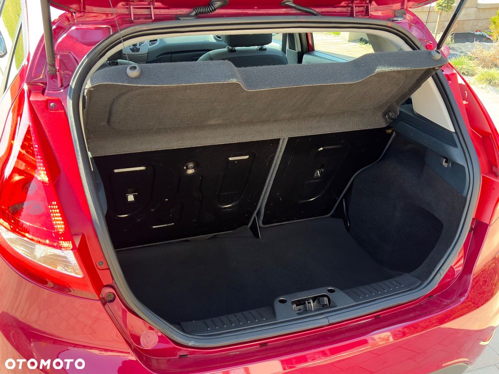 Ford Fiesta 1.25 SYNC Edition - 26