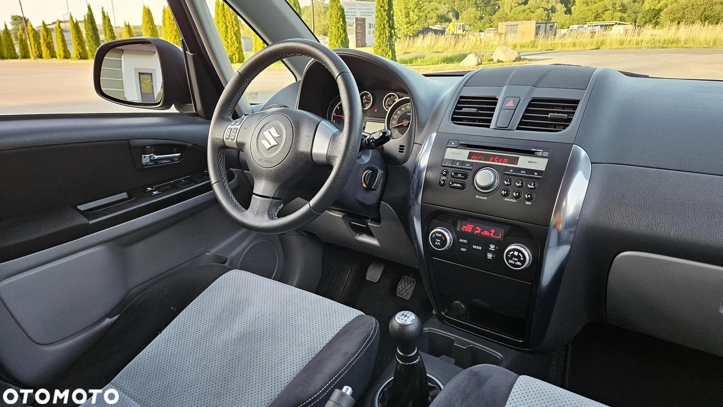 Suzuki SX4 1.6 Premium - 30