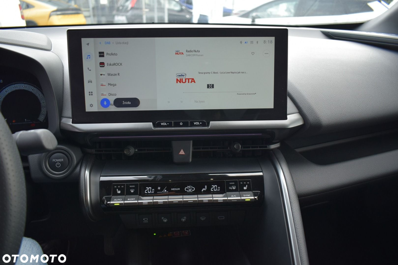 Toyota C-HR - 16