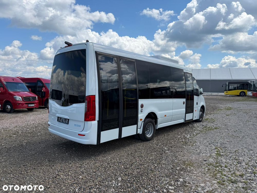 Mercedes-Benz Sprinter 519 - 5