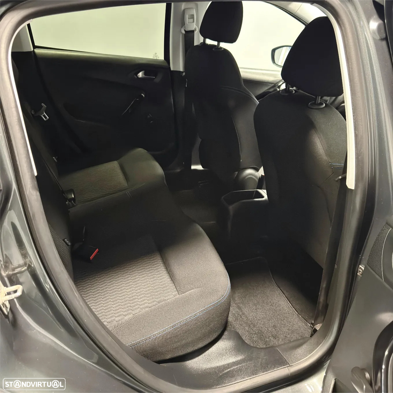 Peugeot 208 1.2 PureTech Style - 13