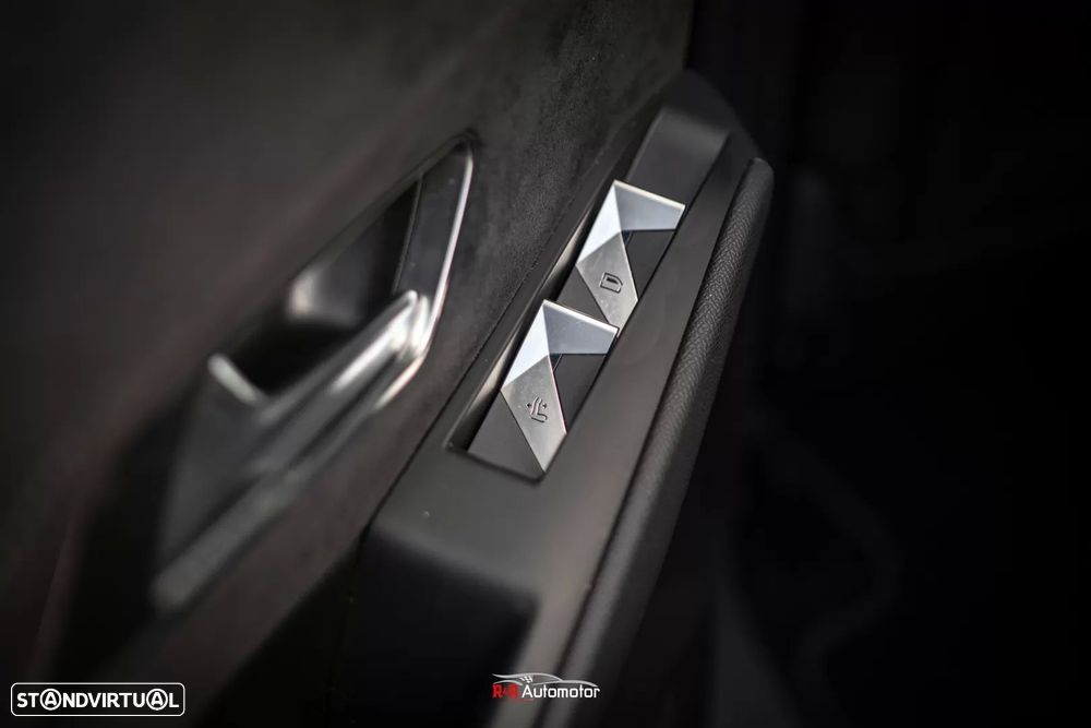 DS DS7 Crossback 1.5 BlueHDi Performance Line EAT8 - 24