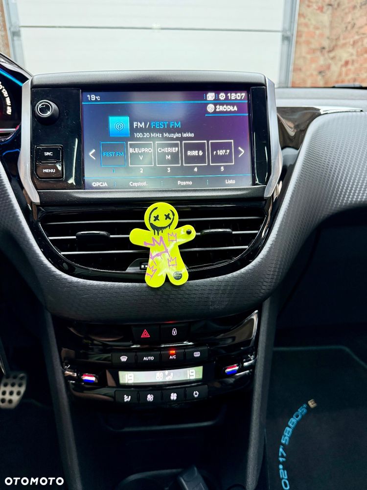 Peugeot 2008 1.2 Pure Tech Crossway S&S - 23