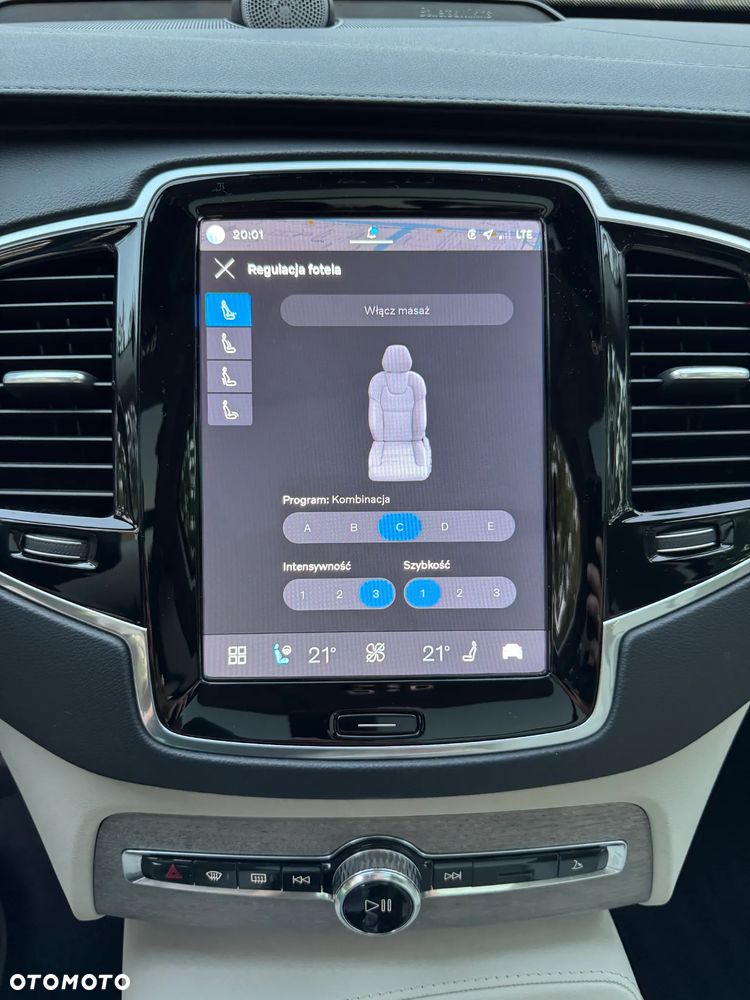 Volvo XC 90 T8 AWD Plug-In Hybrid Ultimate Dark 7os - 19