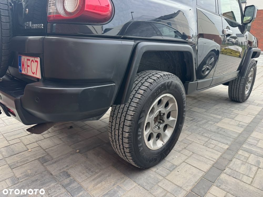 Toyota FJ - 2