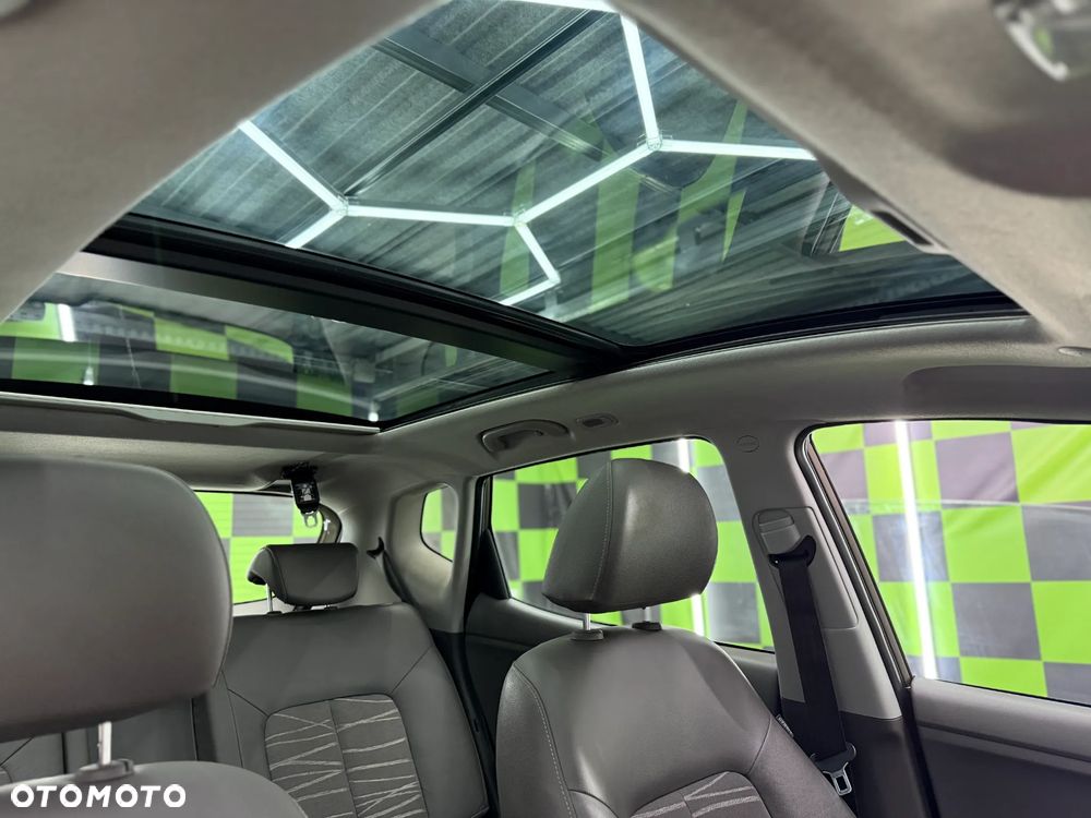 Kia Venga 1.6 CVVT Platinum Edition - 20