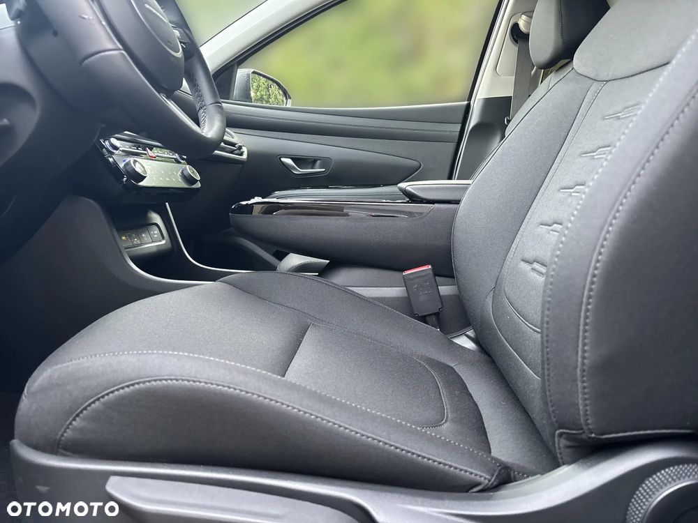 Hyundai Tucson 1.6 T-GDi HEV Smart 2WD - 13