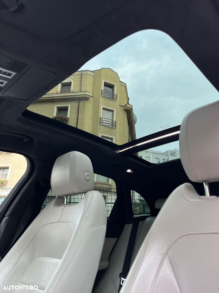 Jaguar F-Pace 30d AWD R-Sport - 12