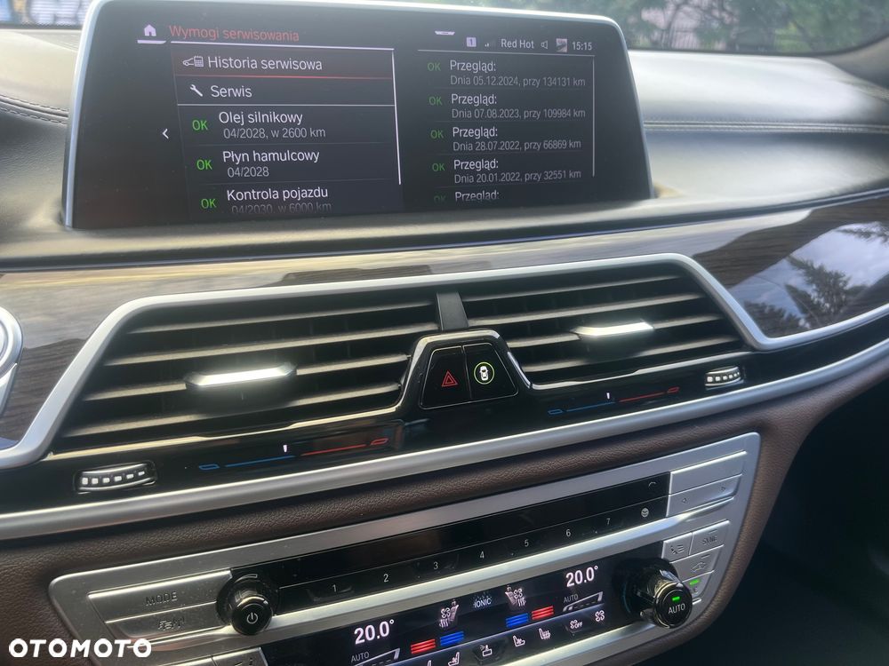 BMW Seria 7 745e - 35