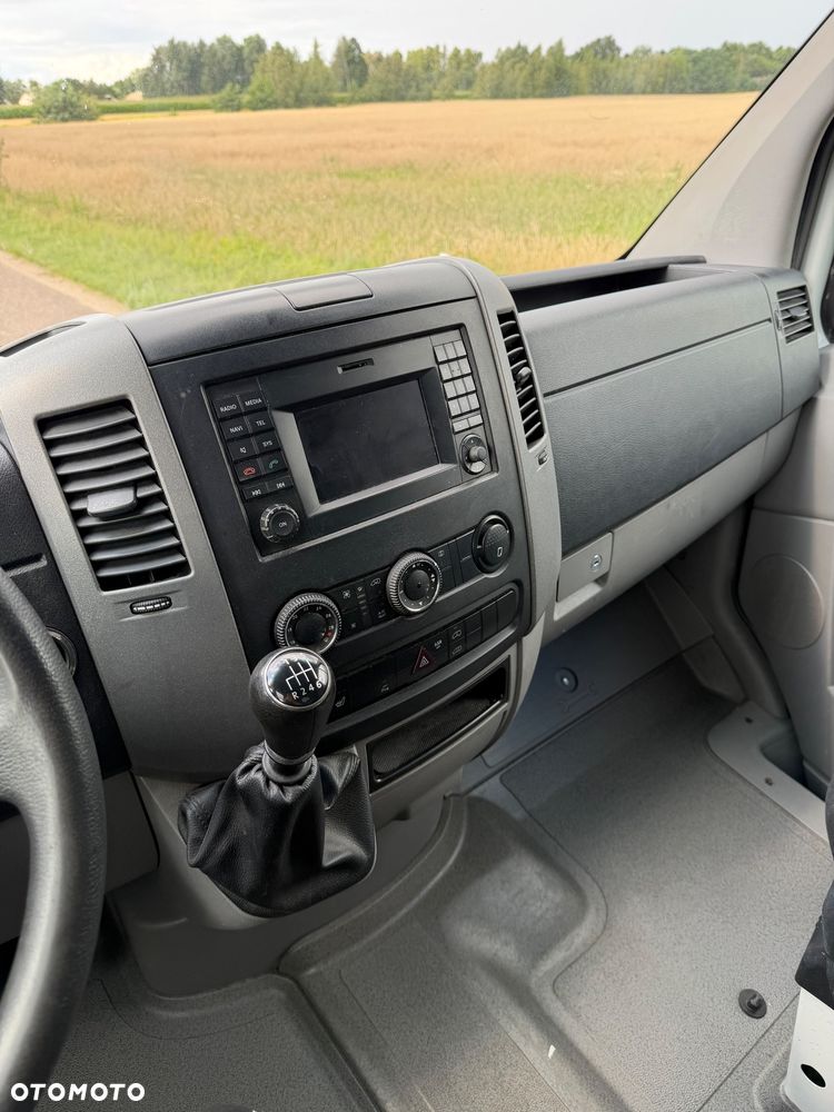 Volkswagen Crafter - 12