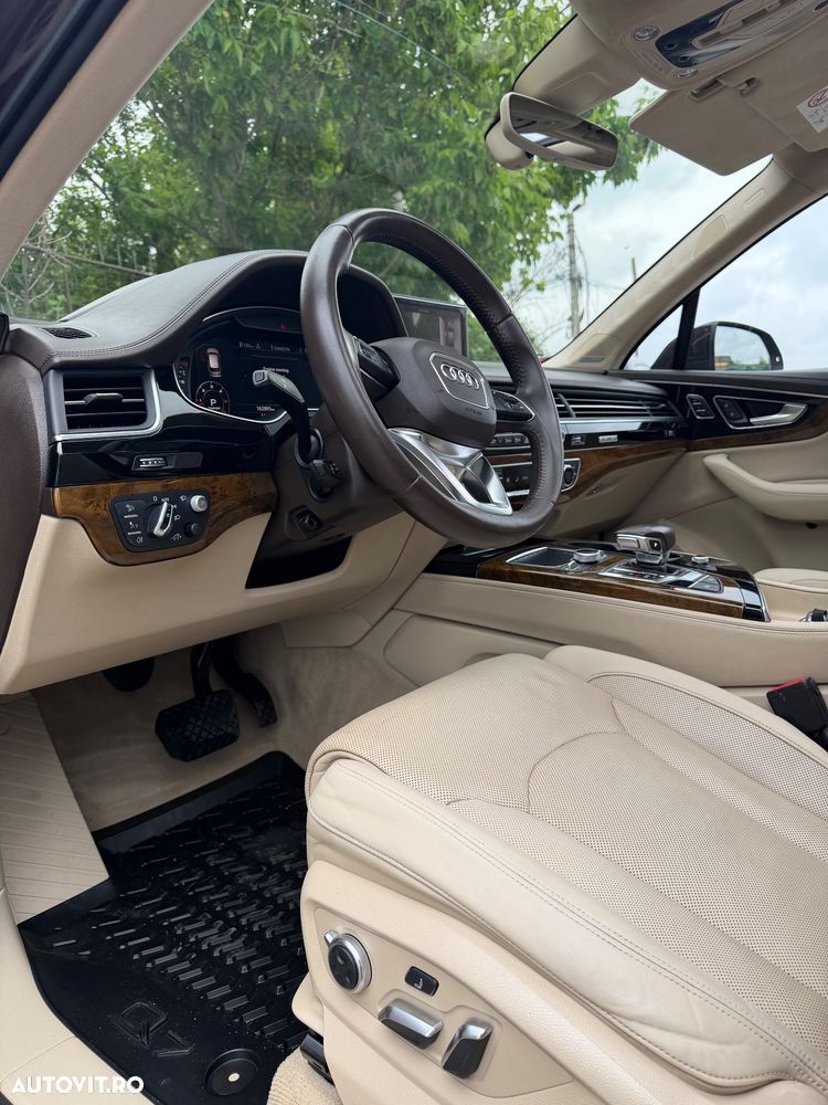 Audi Q7 - 16