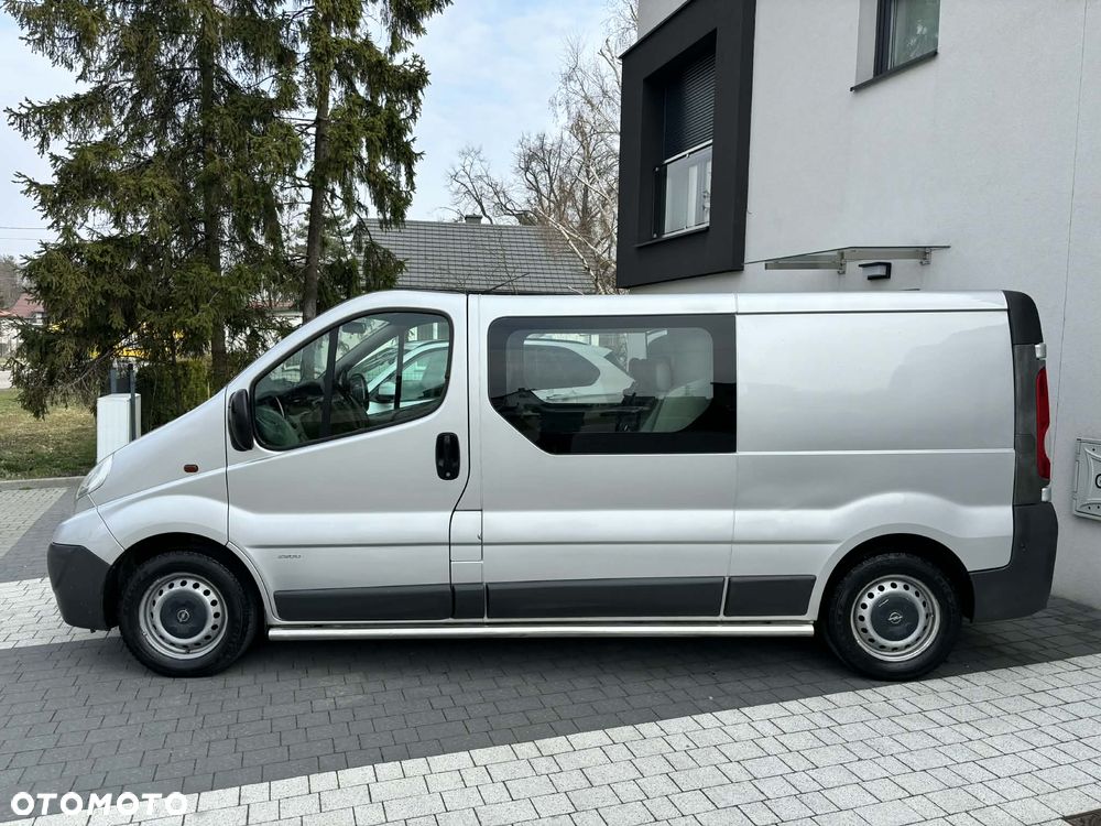 Opel Vivaro L2H1 2.9t - 14