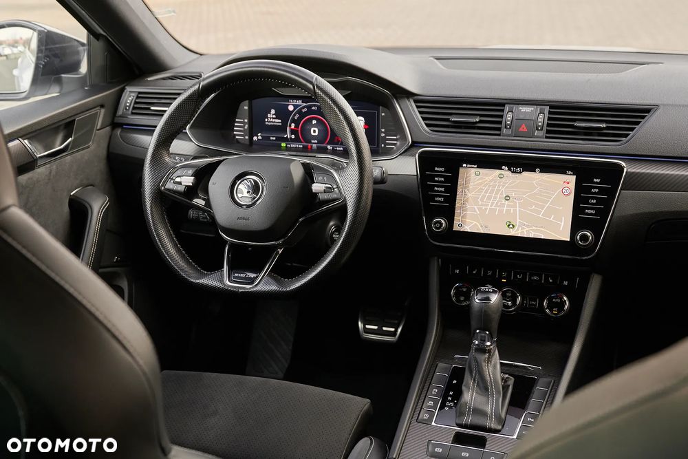 Skoda Superb 2.0 TDI DSG Sportline - 31