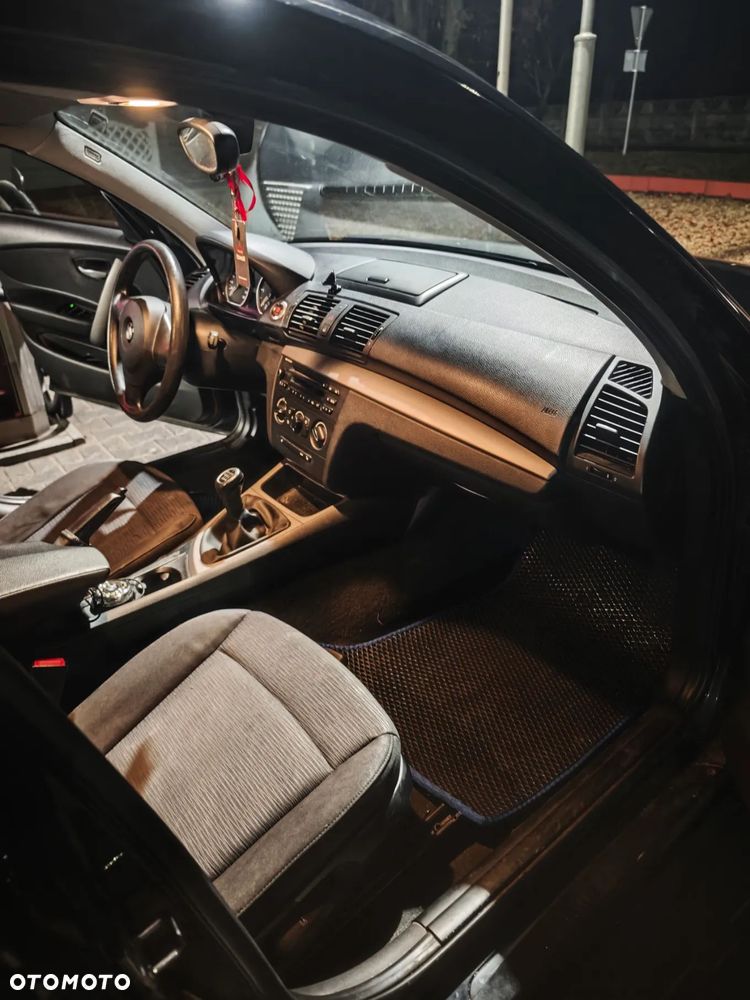 BMW Seria 1 118d - 12