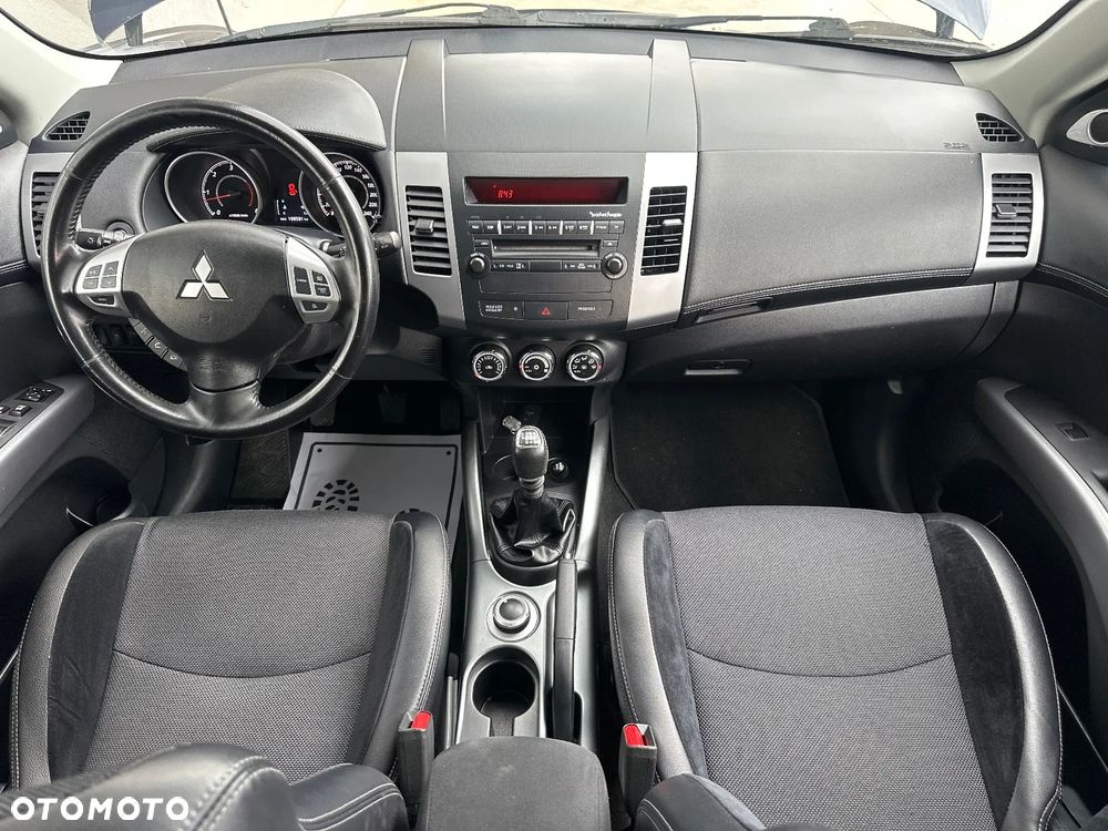 Mitsubishi Outlander 2.2 DID Intense + EU5 - 25