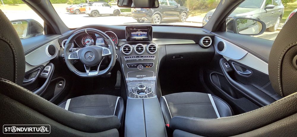Mercedes-Benz C 63 AMG S - 25