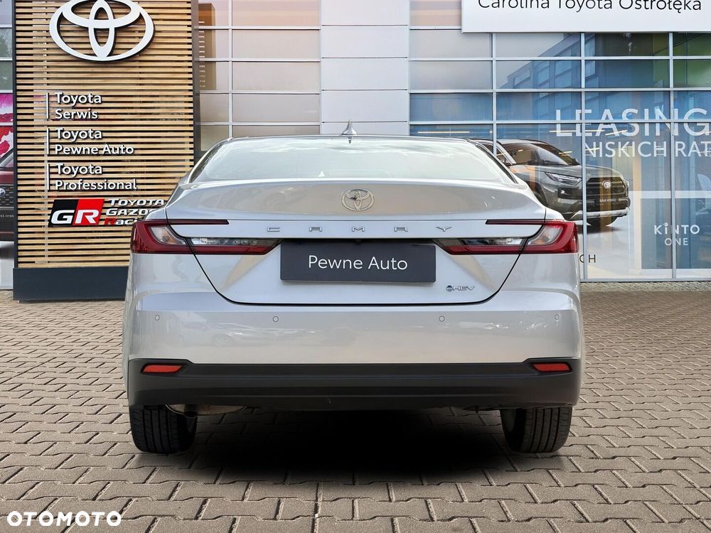 Toyota Camry 2024 photo 4
