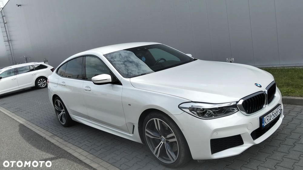 BMW 6GT - 2