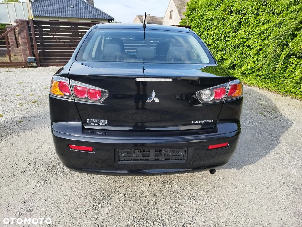 Mitsubishi Lancer 1.6 Inform - 6