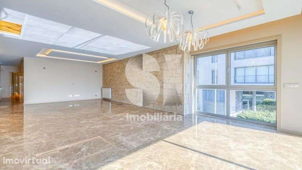 T4 de Luxo c/ Duche Panorâmico na Suíte, junto à Praia Vila do Conde - Grande imagem: 4/28