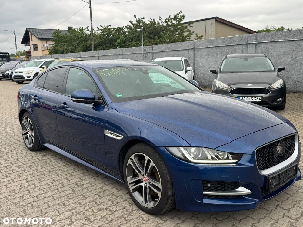 Jaguar XE 20d R-Sport - 1