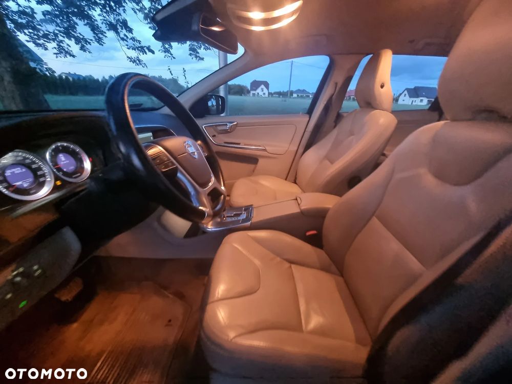 Volvo XC 60 - 16