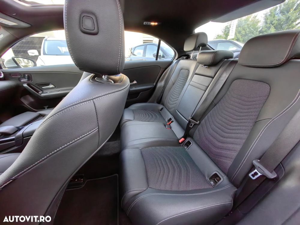 Mercedes-Benz A 180 d Sedan 8G-DCT - 18