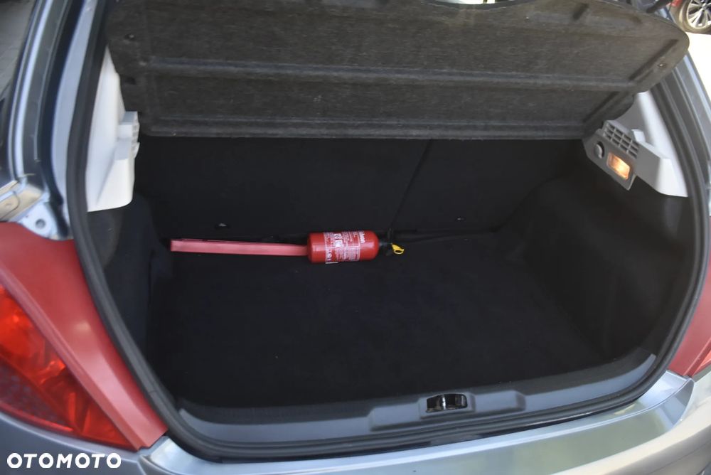 Peugeot 207 1.4 16V Trendy - 15