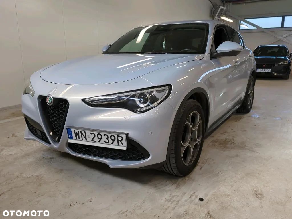 Alfa Romeo Stelvio 2.0 Turbo Sprint Q4 - 1