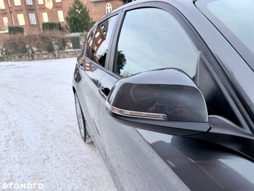 BMW Seria 1 116d - 19